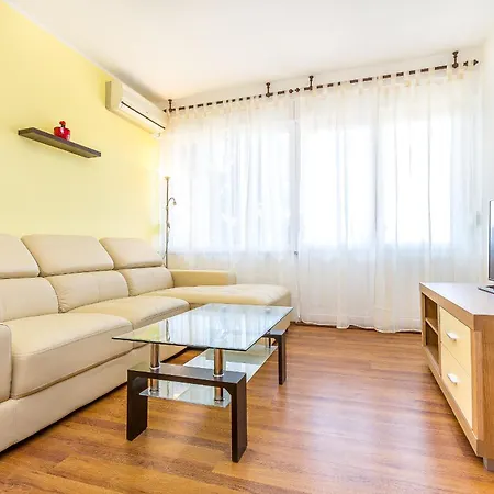 Penthouse Castropola Lägenhet
