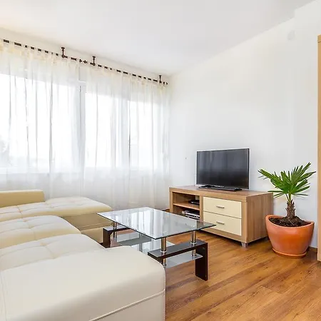 Penthouse Castropola Lägenhet *
